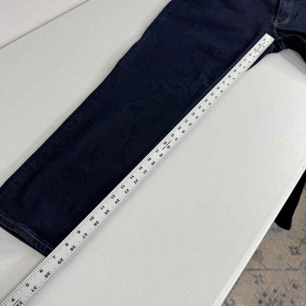Banana Republic Athletic Travel Jeans Mens 38x32 Blue Indigo Wash Denim Basic